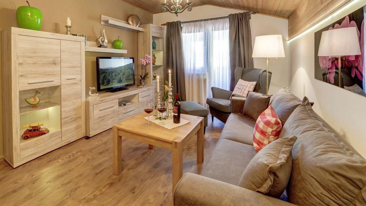 Nr. 8 Wohnzimmer Nr. 8 Wohnzimmer
